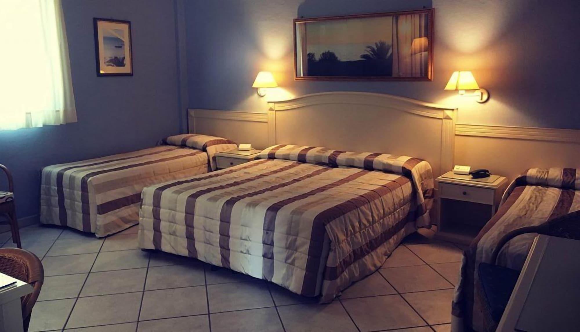 Conchiglia Azzurra Resort & Beach Порто-Чезарео Екстер'єр фото