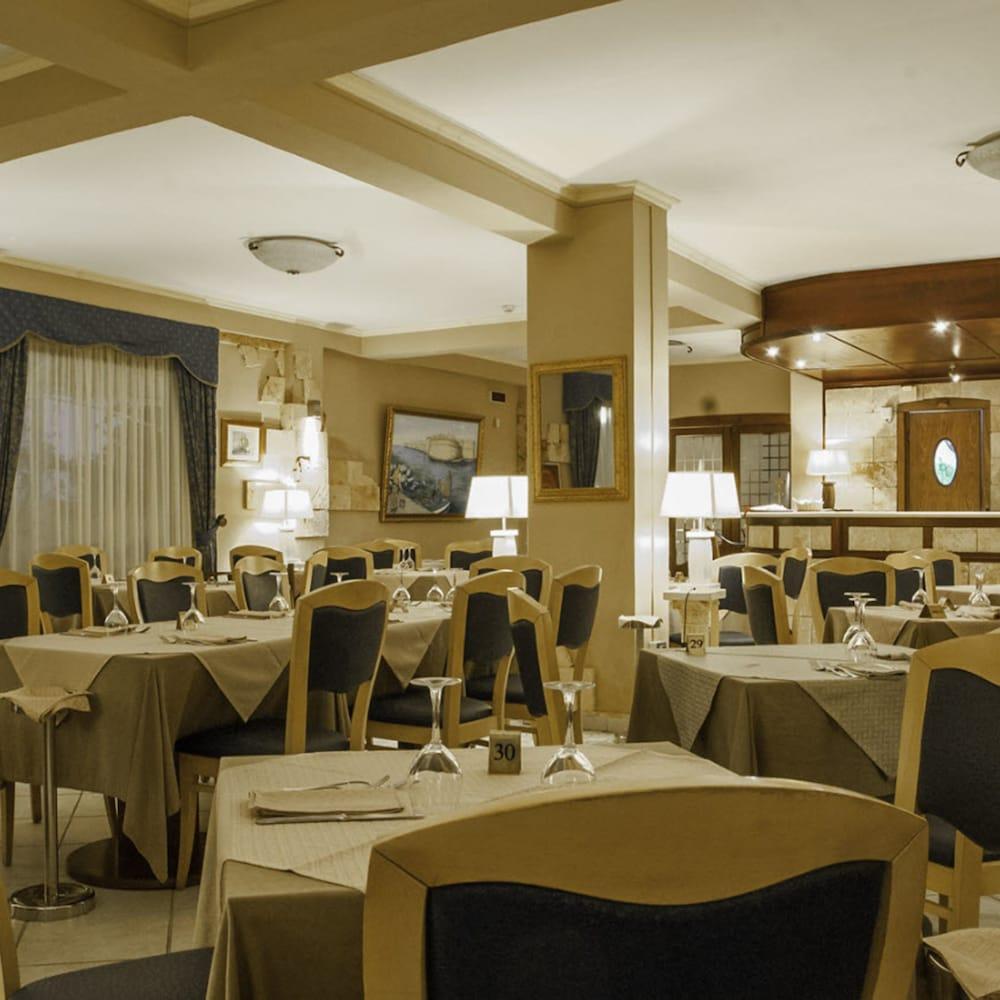 Conchiglia Azzurra Resort & Beach Порто-Чезарео Екстер'єр фото