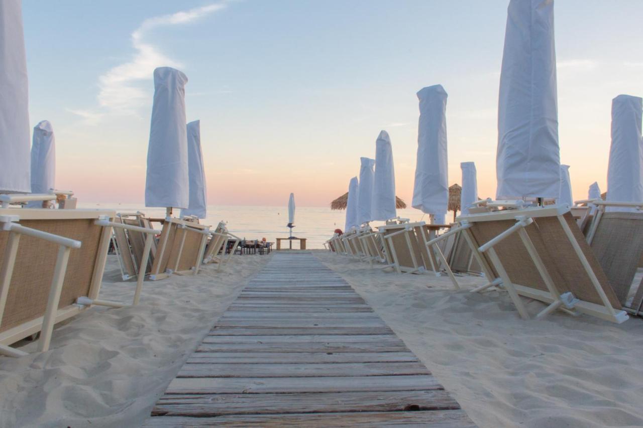 Conchiglia Azzurra Resort & Beach Порто-Чезарео Екстер'єр фото