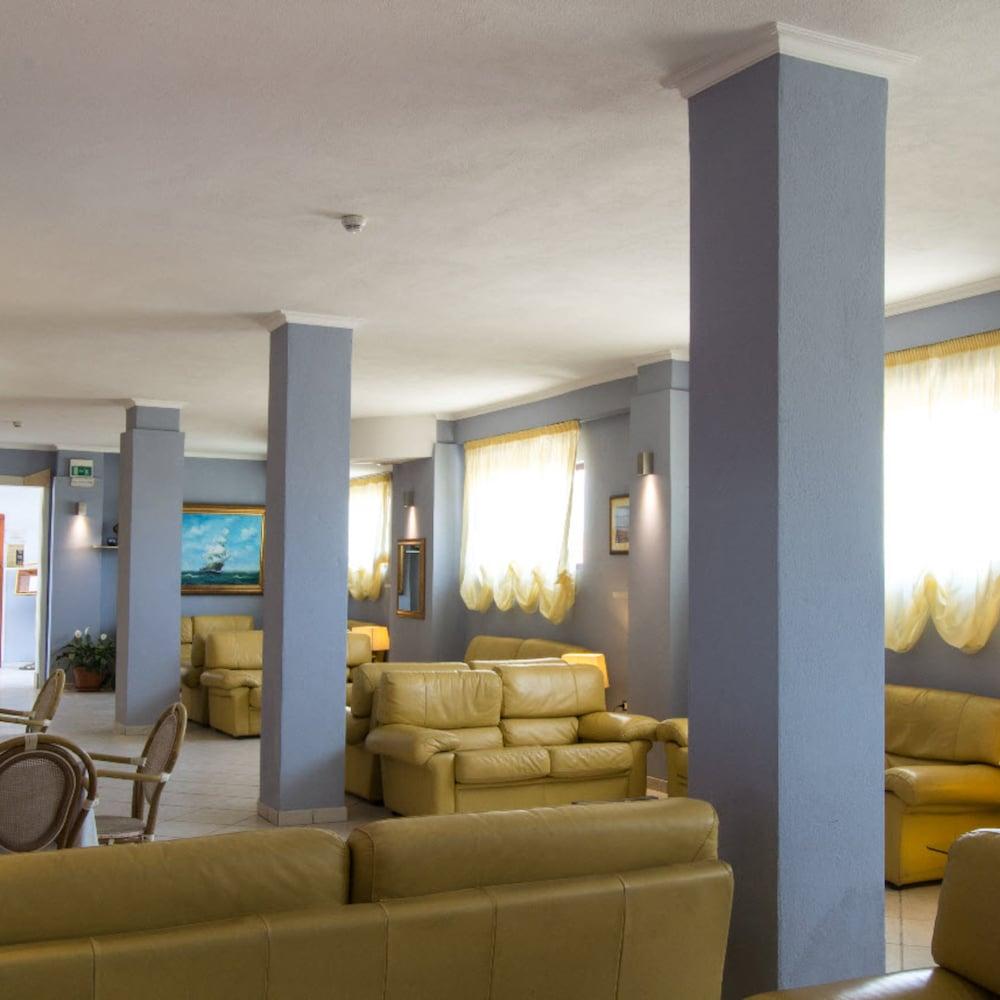 Conchiglia Azzurra Resort & Beach Порто-Чезарео Екстер'єр фото