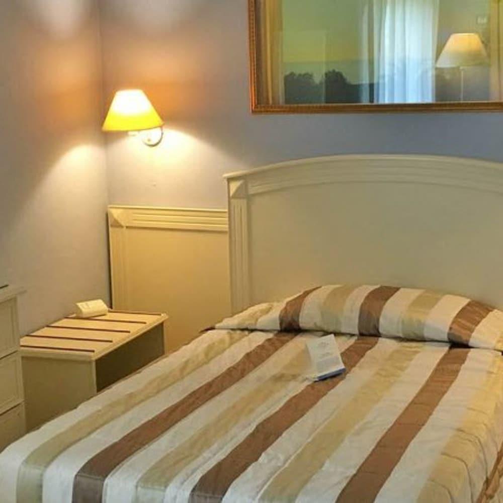 Conchiglia Azzurra Resort & Beach Порто-Чезарео Екстер'єр фото