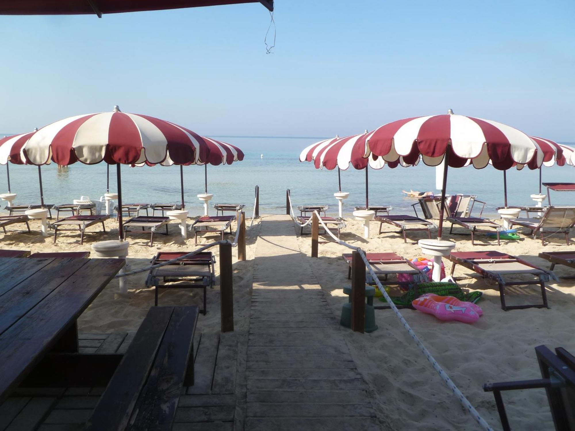 Conchiglia Azzurra Resort & Beach Порто-Чезарео Екстер'єр фото